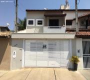 Casa para Venda, em Cruzeiro, bairro Vila Rica, 4 dormitórios, 4 banheiros, 2 suítes, 2 vagas